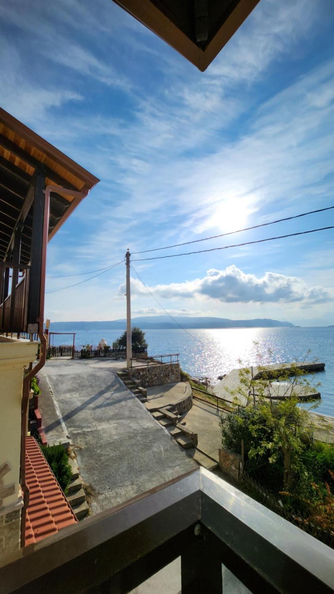 Gianni'S Apartment By The Sea Ammouliani Exterior foto